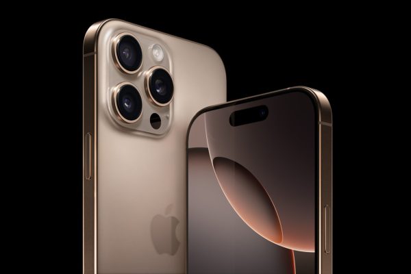 Apple-iPhone-16-Pro-hero-240909-lp.jpg.landing-big_2x